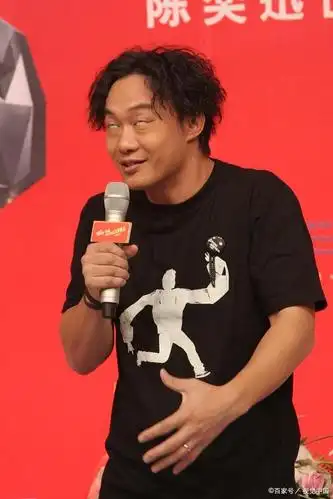 陈奕迅搞怪照片