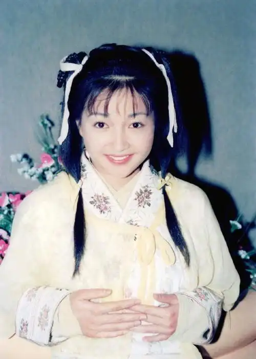 新神雕侠侣15岁郭襄逆袭当女主文淇的扮相却让人想起李绮红