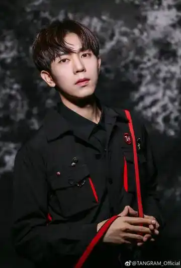 香蕉计划董事长@王思聪 出席,香蕉family@尤长靖 ,@嘀嗒_强东玥 助阵