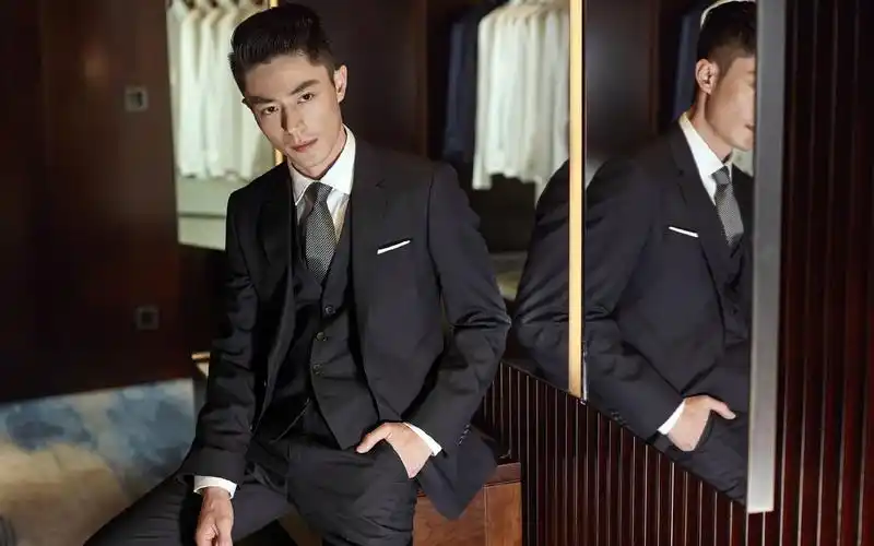 霍建华西装帅气代言写真电脑桌面壁纸图片下载高清大图预览1920×1200