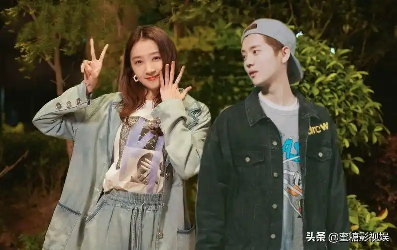 为啥关晓彤鹿晗的爱情,能从全网嘲到催婚?杨绛传那段话是答案?