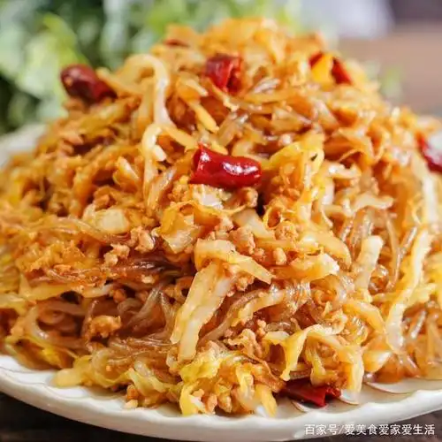 地道的东北菜——肉沫酸菜炒粉条,酸爽开胃,超下饭的家常菜!