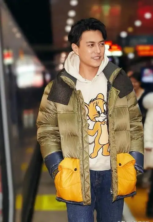 正午阳光独宠的8位男星,有人被称"亲儿子",有人怎么也捧不红