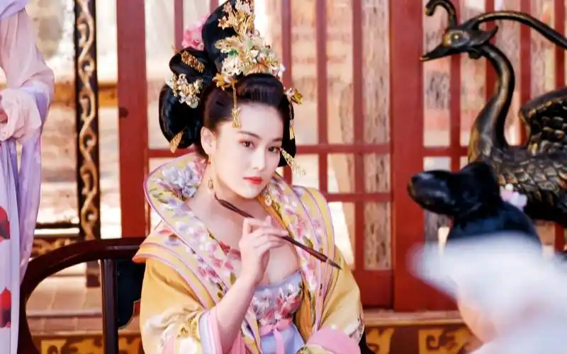 【武媚娘传奇】萧淑妃的衣柜/10种造型/姿色妖媚,难敌媚娘