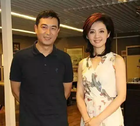 央视著名主持人,两次插足他人婚姻,怀孕成功上位,后被央视开除