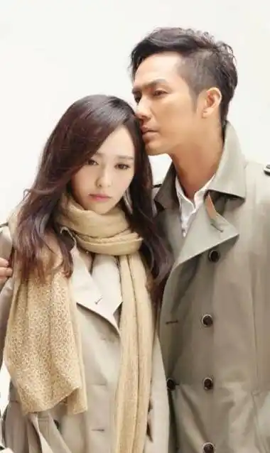 原创47岁钟汉良凭什么还能搭档90小花演古偶上次谭松韵这次袁冰妍