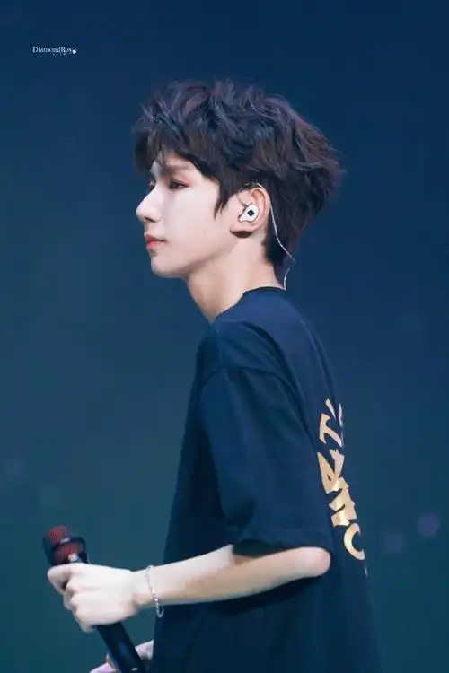 拥有一颗透明的心灵  和会流泪的眼睛91  @tfboys-王源