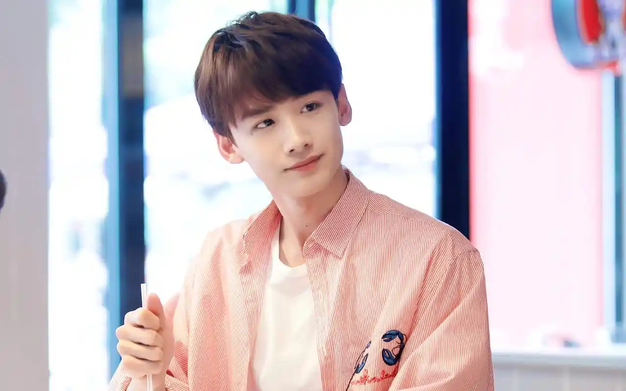 白敬亭电脑壁纸_白敬亭电脑壁纸高清