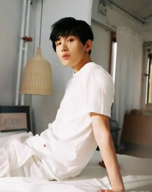 原创原创琉璃开歌会只靠成毅粉丝女主无踪影想学陈情令却学不像