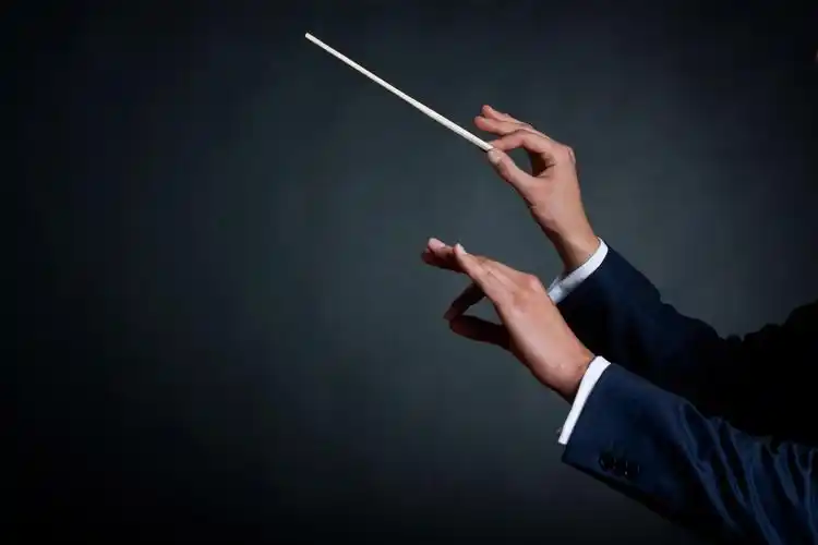 白底交响乐指挥手势指挥棒男指挥