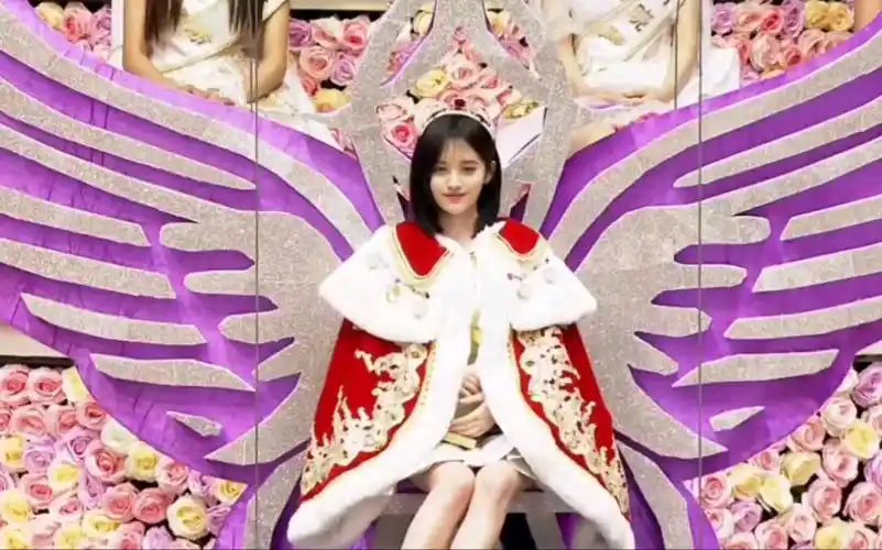 鞠婧祎回顾一下历届总选颁奖和精彩发言