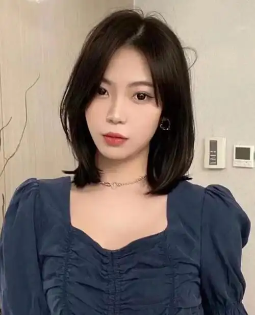 齐肩短发发型图片女减龄2022(2022下半年这4款短发很流行)