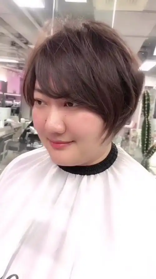 全民正能量圆脸女生适合的短发别再担心自己不洋气了圆脸也可以好看