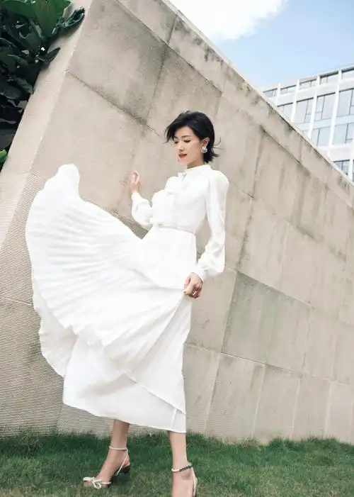 明星穿搭万茜inselfportrait蝴蝶结