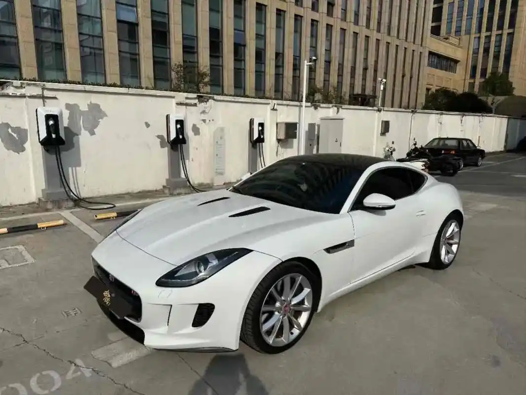 英伦风范,15年3.0捷豹f-type