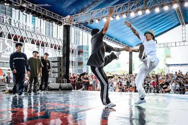 r16国际街舞大赛贵州区赛完美收官黑马贵州gzbro爆冷夺冠晋级