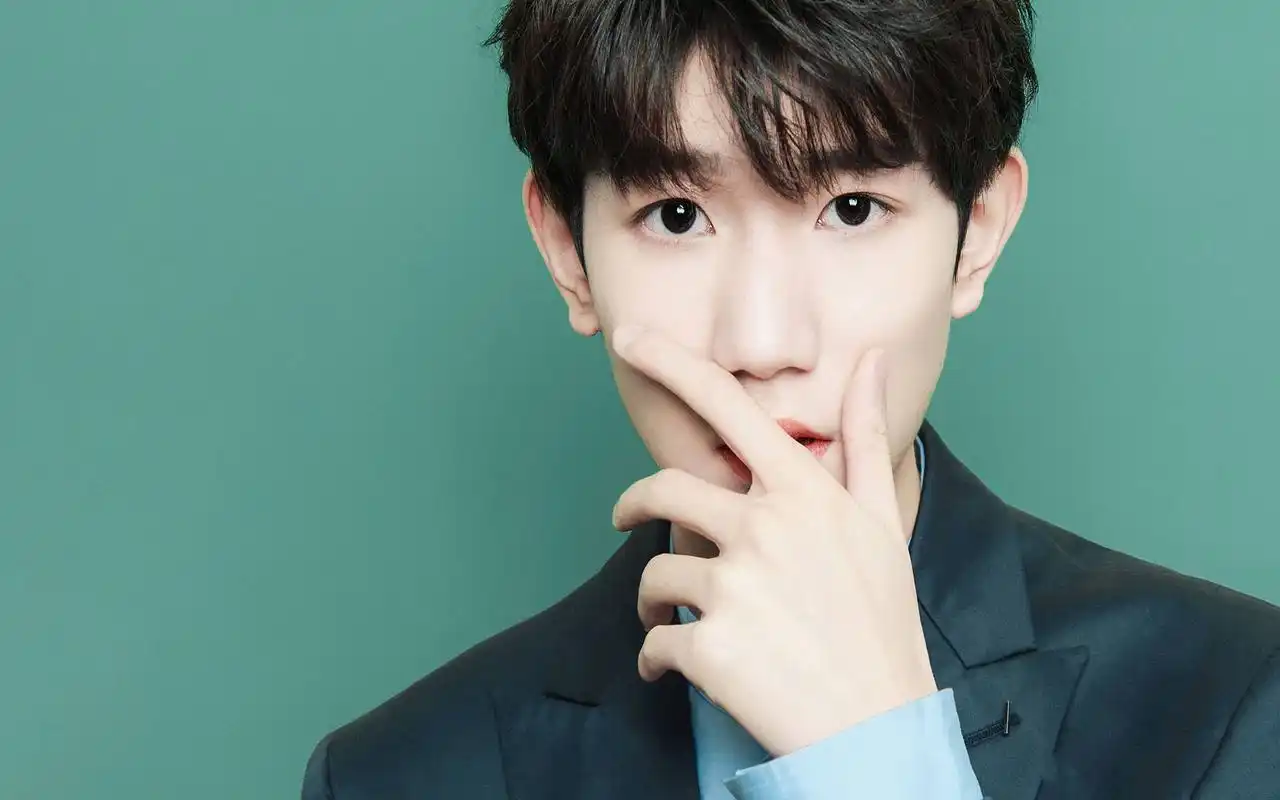 大陆明星,高清,帅气,写真,tfboys,王源,小鲜肉,壁纸,1920x1200