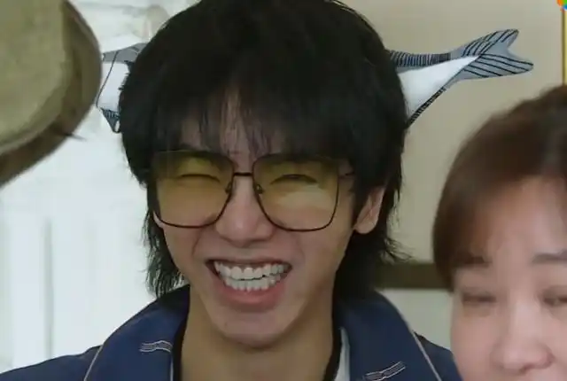 华晨宇早上起床眼太肿看到他的解决方式值得全网女生学习