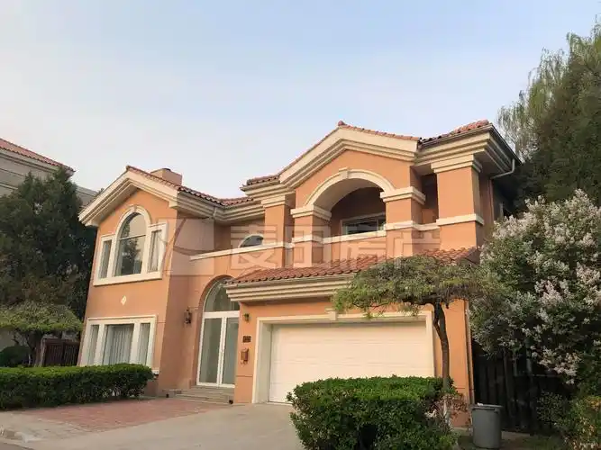 裕京花园别墅4室3厅3卫249.4㎡南北2750万