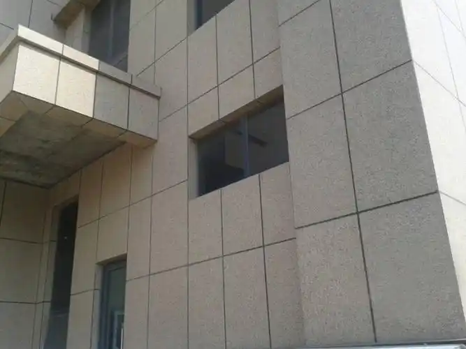 华圣隆外墙真石漆罩光面漆施工方法