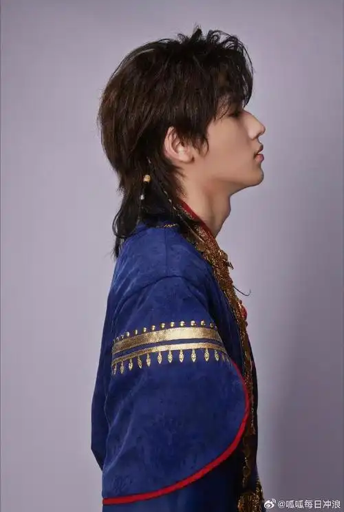 宋亚轩表演愤怒来了段怒音##王牌对王牌