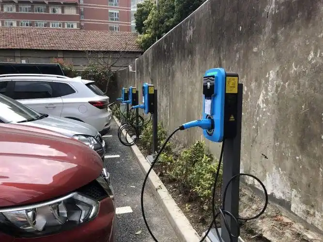 打破充电服务商壁垒 电车充电桩实现全面互通