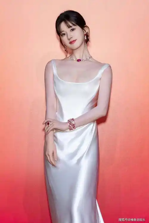 被赵露思美到了!