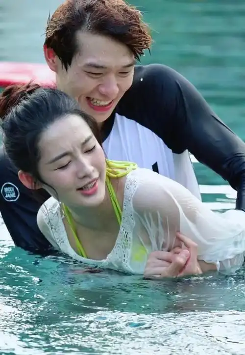 明星自曝娱乐圈内幕,陪玩陪睡还只是冰山一角,一个比一个过分!