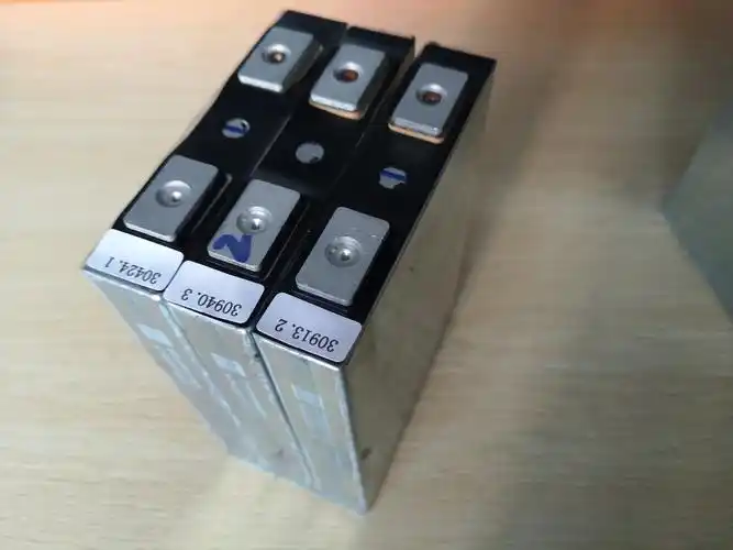 热销电动电瓶车电池60v_磷酸铁锂60v72v锂电池方形铝壳电池3.