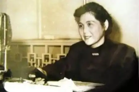 小花,这次奶奶是真的没了!大器晚成的荧屏奶奶鲁园老师走了