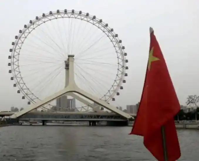 天津之眼:白天的摩天轮99晚上的摩天轮99 - 抖音