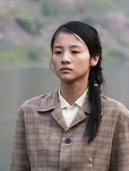 单红(章龄之饰演)