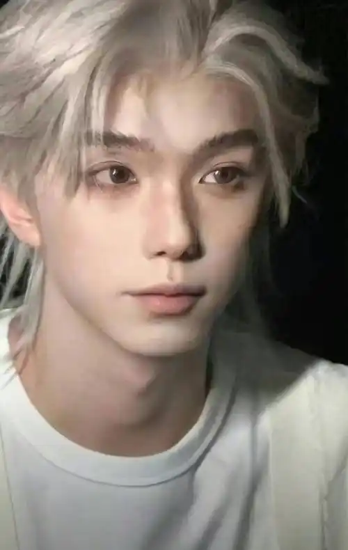 谁来停止这场闹剧