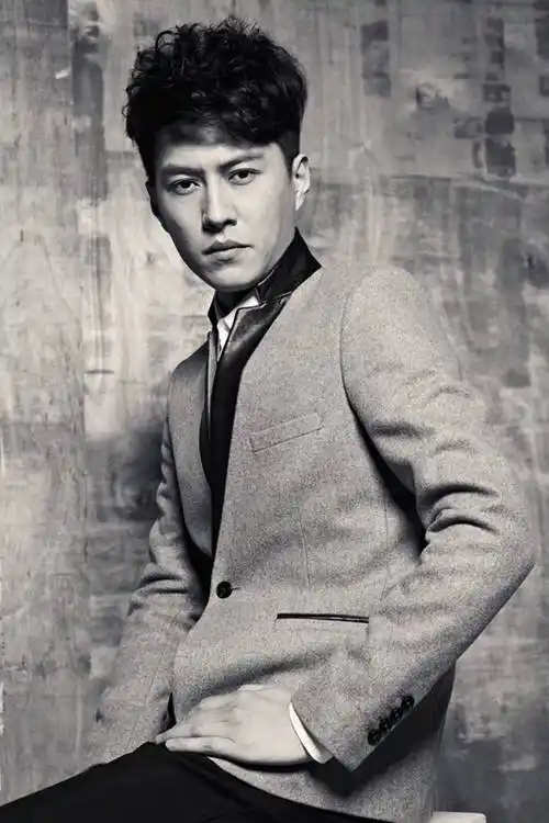 原创靳东好男人尊重女性抵触吻戏无愧于国民老公的称号