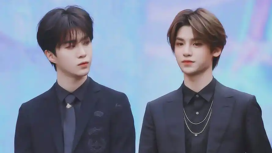 范丞丞黄明昊都晒照啦