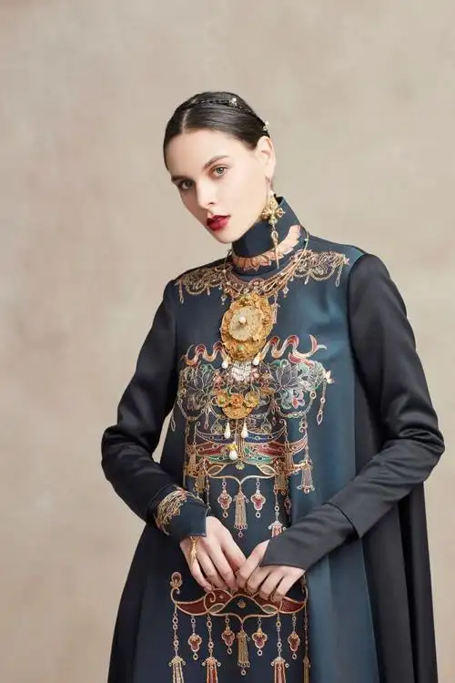 盖娅传说熊英:为美而生,向光而行