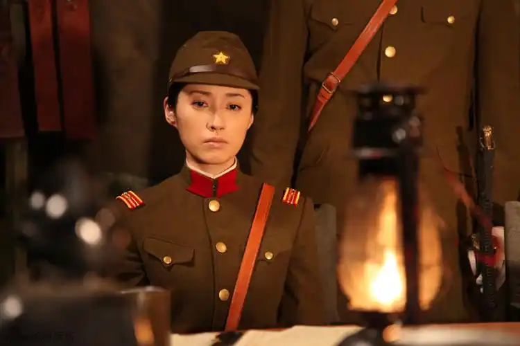 p>《义者无敌》是"英雄无敌"系列电视剧六部曲第五部,其他五部分别是