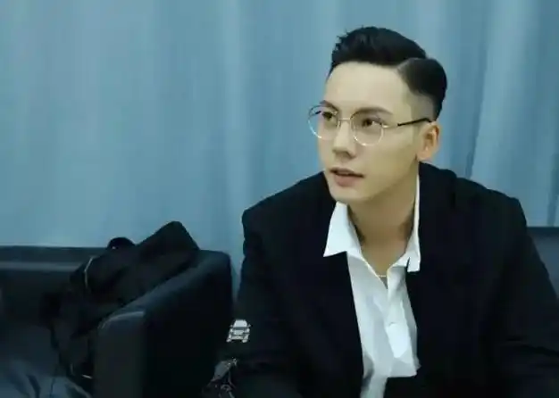 陈伟霆放弃内娱王一博整鼻子男爱豆拍戏作妖