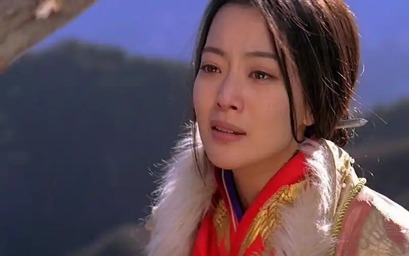 金喜善因女儿长得丑被质疑整容,网友称没长开,8年后却惨遭打脸_哔哩