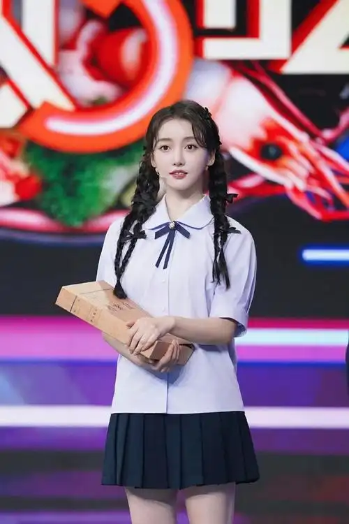 姜贞羽甜美舞台造型,双马尾可爱少女,带来精彩舞台|姜贞羽_新浪新闻