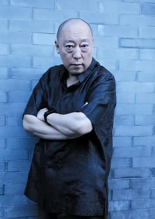 演员倪大红59岁才走红面瘫式演技获观众缘成功并非偶然