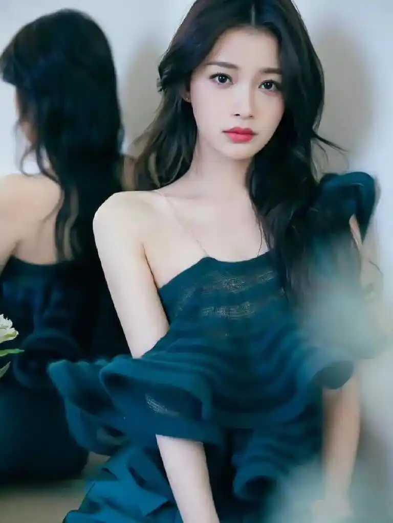 孙怡的直角肩太美了,美到直接冲上热搜!