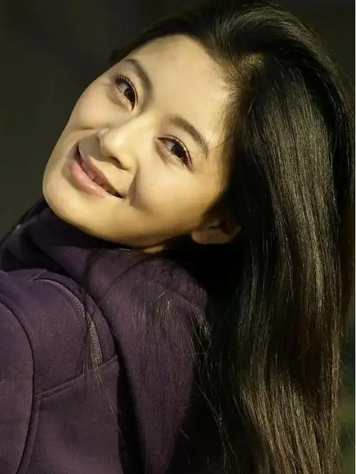 回顾演员王媛可倒追嫁同行恩爱11年两个儿子取名一模一样