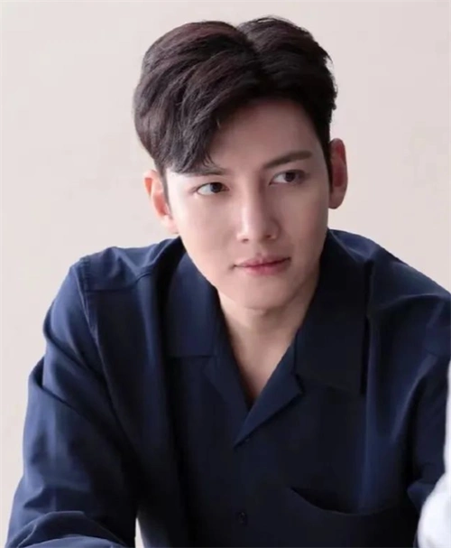 韩式帅哥发型设计 每一款撩人于无形_韩式男发 - 美发站