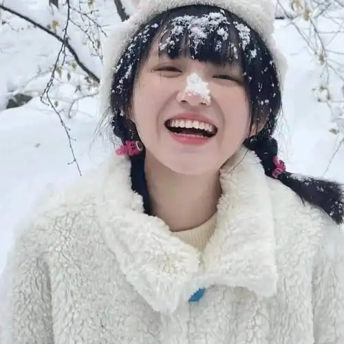 有没有笑的很甜很可爱的照片适合做女生头像? - 知乎