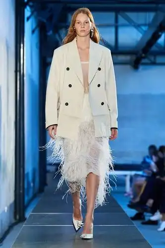 2021年最火的流行色你知道哪些