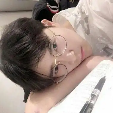 阳光帅气韩系男头qq男生头像