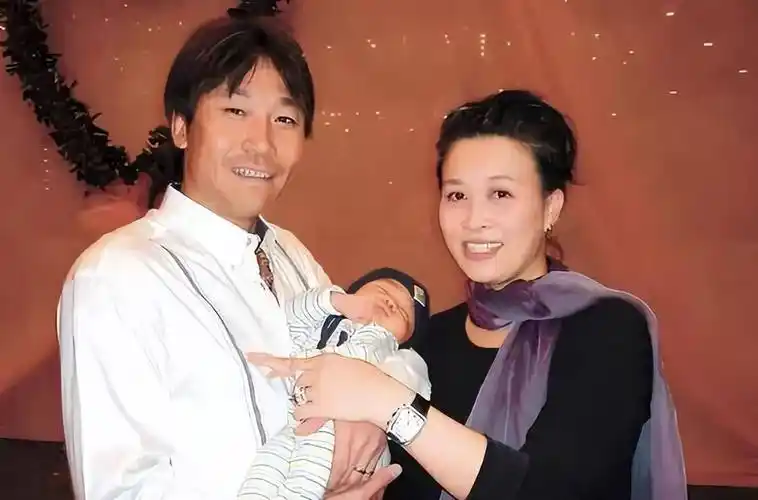 那英:和高峰在一起10年,带着儿子嫁给孟桐,后来婚姻状况如何了?