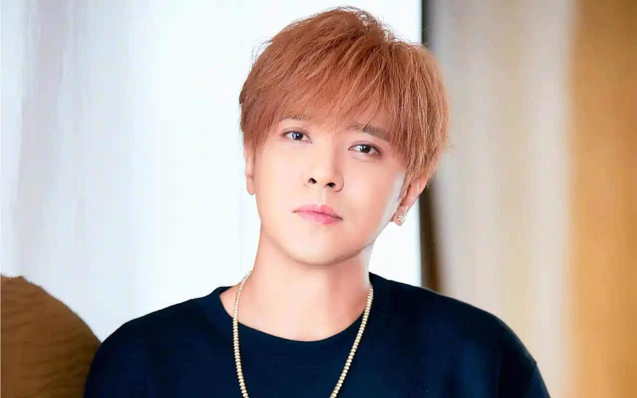 罗志祥帅气写真