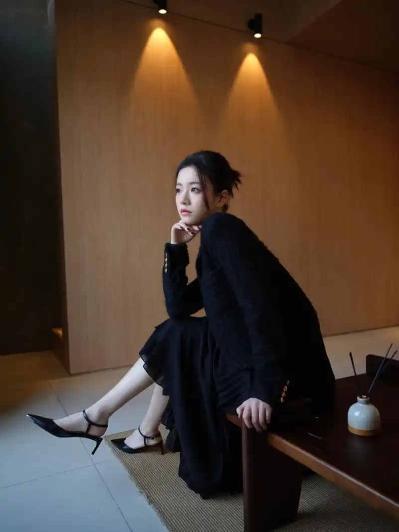 李庚希 高跟鞋 美jio [爱你]